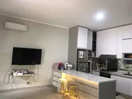 RUMAH DIJUAL CEPAT 2 rumah beserta isinya di BURGUNDY RESIDENCE