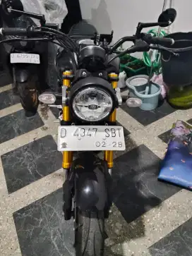 Yamaha XSR 2023 LIKE NEW