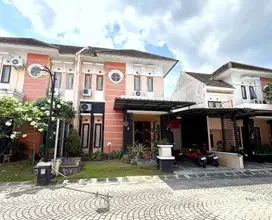 Rumah 2lt dlm komplek elit Tegalrejo