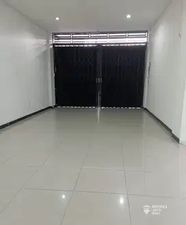Ruko Gandeng 3 Unit Dijual, area Nusa Dua