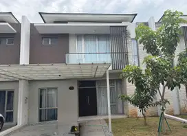 Jual Rumah 10x15 pik2 semi furnish surat SHM siap huni dekat toll