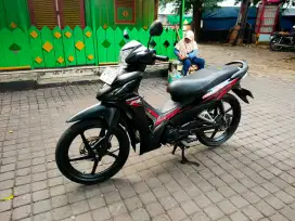 Honda Absolute Revo 110 CC PGM-FI Tahun 2017
