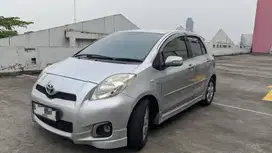 Toyota Yaris e at 2012