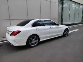 Mercedez benz c250 low km