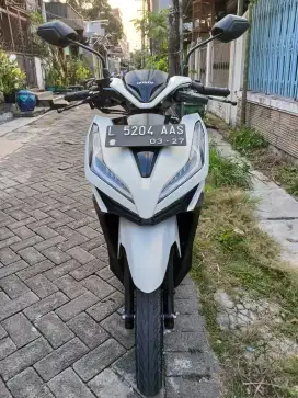 Vario 125 2022 km 19 rb istimewa orsinil cat samsat ikt manyar