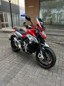MV Agusta Stradalle