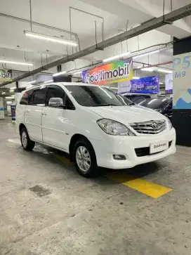 [RARE] Toyota Kijang Innova Bensin 2.0 V Matic 2011 Kondisi Istimewa