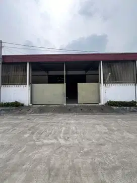 DI SEWA CEPAT GUDANG ROYAL KOSAMBI 8X28 SALEMBARAN TANGERANG