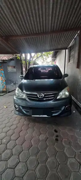 Toyota Avanza 2010 Bensin