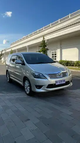 innova 2.0 v bensin matic 2013