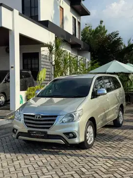 Innova Barong G AT Diesel Plat R Istimewa