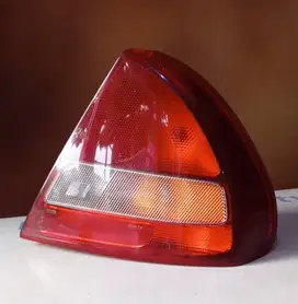 Lampu Belakang Kanan Lancer CK4 2001