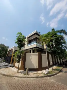 Dijual Rumah Brand New Anggrek Loka Furnished Siap Huni