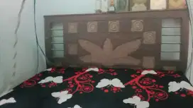 Dipan tempat tidur dan matras kasur