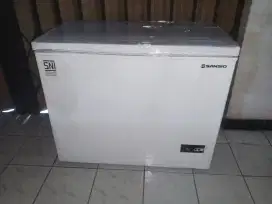 Freezer box second bekas 200 L sansio