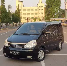 Nissan Serena 2004 at