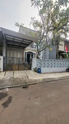 Rumah Rapi Siap Huni di Puspita Loka BSD Dekat Tol