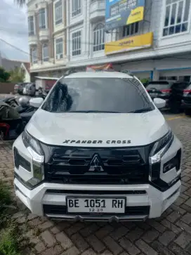 New Xpander Cross premium