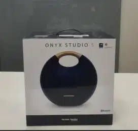 Onyx Studio 5 Portable Speaker