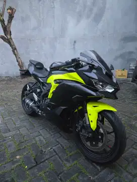 Zx25r basic like new km 1.900. Citraland