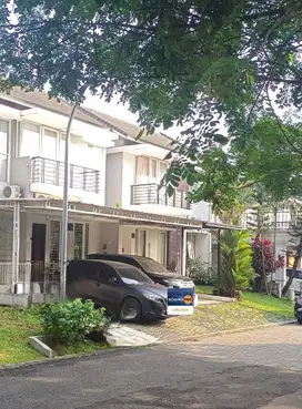 DIJUAL RUMAH FULL RENOVASI DENGAN VIEW DANAU DI CITRAGRAN CIBUBUR