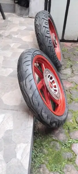 Velg dan ban ring 17