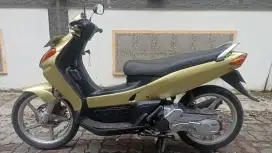 Yamaha Nouvo lele tahun 2003.