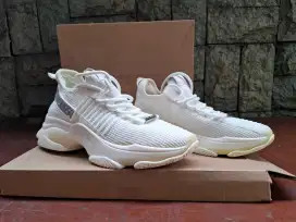Sepatu Steve Madden size 7.5