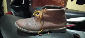 Sepatu kuiit boots