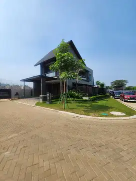 DIJUAL RUMAH MEWAH SIAP HUNI BINTARO SEKTOR 7 BOULEVARD TANGSEL.