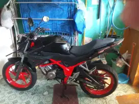 Dijual motor Honda CB 150 R street fire 2018
