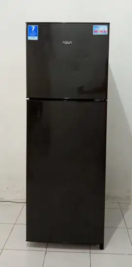 KULKAS 2 PINTU AQUA HEMAT LISTRIK