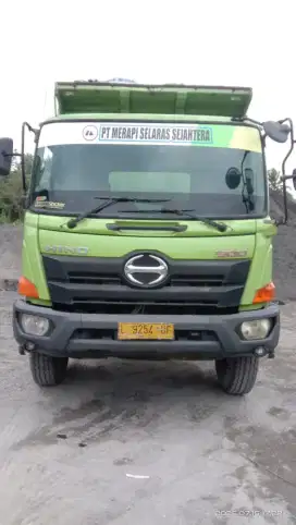 Hino Dump Truk 2017 Plat L