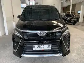 Toyota Voxy 2.0 AT 2018 Hitam PREMIUM B2829JX