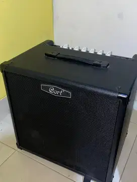 AMPLIFIER/AMPLI/SPEAKER CORT CM40B