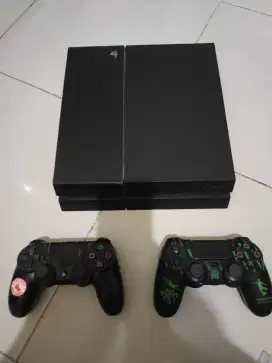 Sony Play Station 4 (PS4) Fat 500 GB + Stick