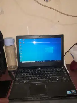 LAPTOP DELL VISTRO 3300