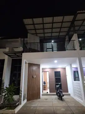 Rumah aryana karawaci rumah 2 lantai siap huni full funisd