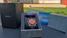 Seiko 5 orange original