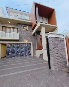 PESANGGRAHAN KEBAYORAN LAMA JAKSEL RUMAH BRAND NEW CANTIK JALAN LEBAR