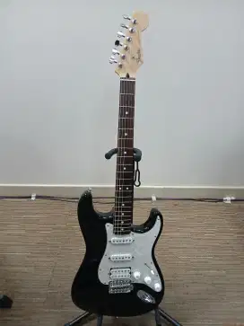 Fender Guitar Stratocaster ST-STD Made In Japan Hitam Tahun 2012 HSS