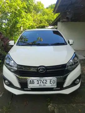 Ayla R 1.200 CC edisi BU, pingin ganti suasana