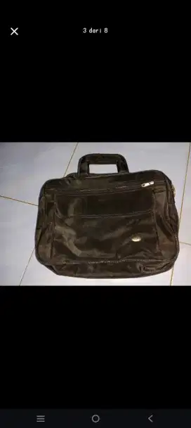 Tas Laptop bekas layak pakai