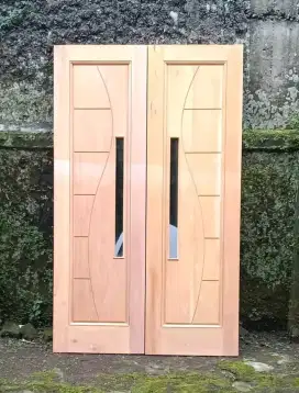 Pintu kupu-kupu pintu depan