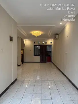 Rumah terawat termurah dekat tol di villa jatiwaringin bekasi