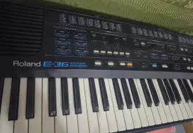 Keyboard Roland Intelligent Synthesizer