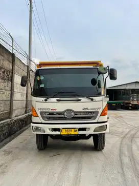 Hino Lohan Tronton FL235JW 2013 Bak Samping Dropside