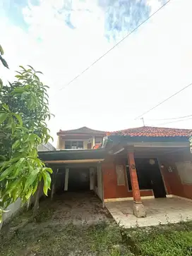 Dijual rumah Lt. 2 lokasi Jl. Gunung Agung - Singaraja