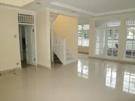 DISEWAKAN RUMAH 2 LANTAI DI CAMAR BINTARO JAYA