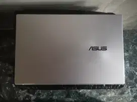 Asus Zenbook Ryzen 5